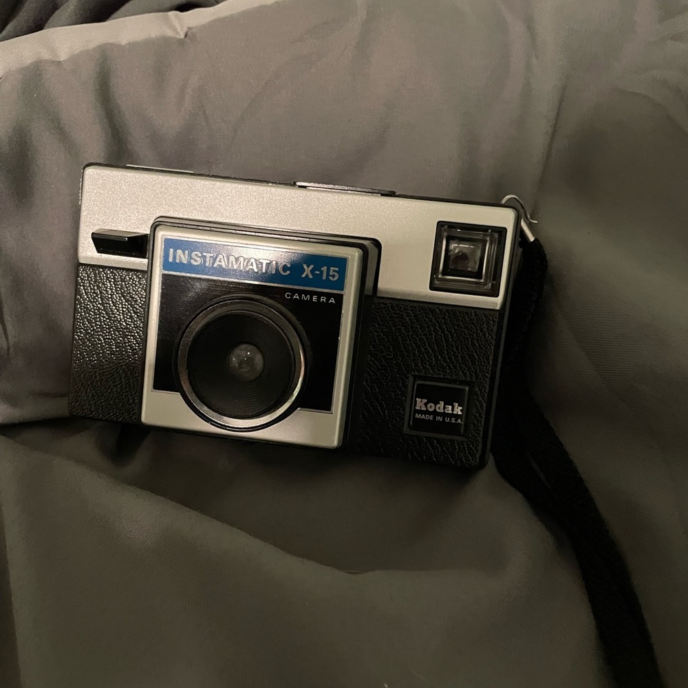 Kodak Instamatic x-15 film camera